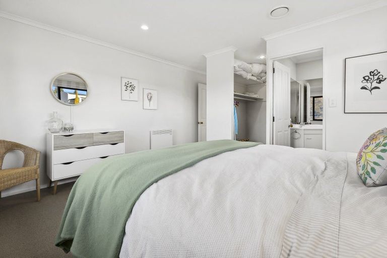 Photo of property in 45 Kings Drive, Wanaka, 9305