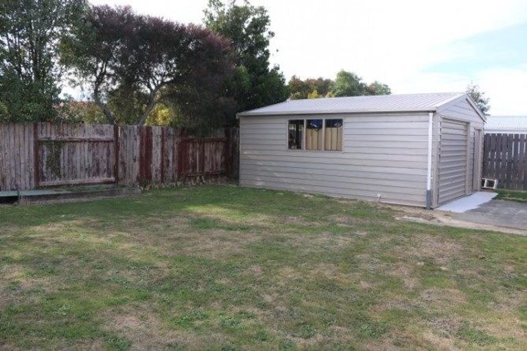 Photo of property in 8 Cargill Grove, Kelvin Grove, Palmerston North, 4414