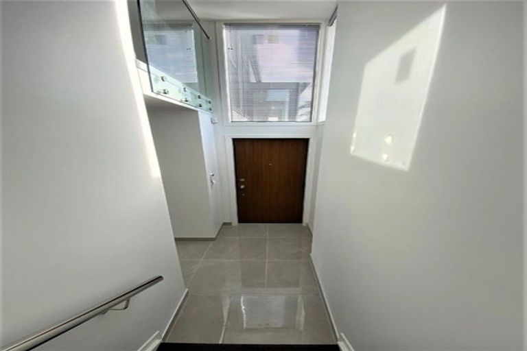 Photo of property in 40c Reeves Road, Pakuranga, Auckland, 2010