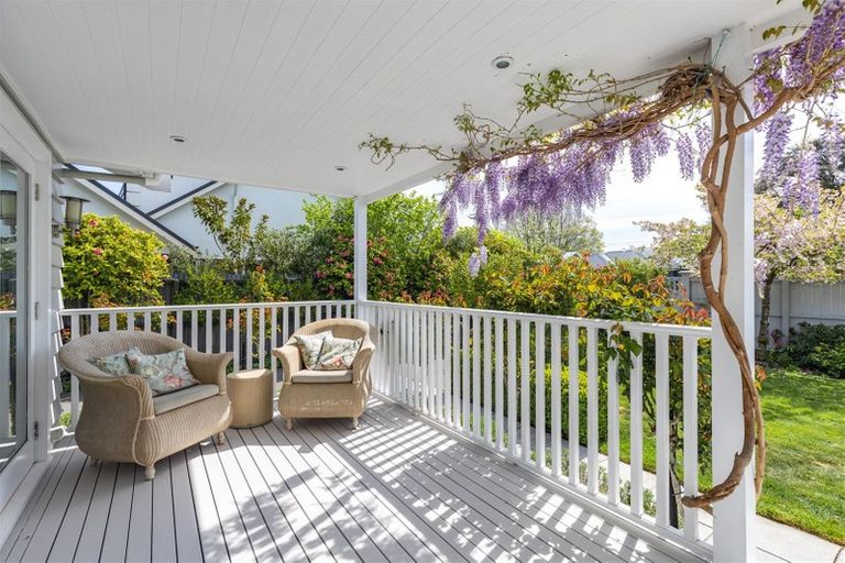 Photo of property in 4 Bradshaw Terrace, Riccarton, Christchurch, 8011