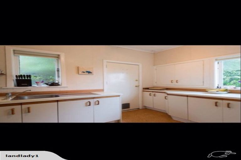 Photo of property in 103 Mortimer Terrace, Brooklyn, Wellington, 6021