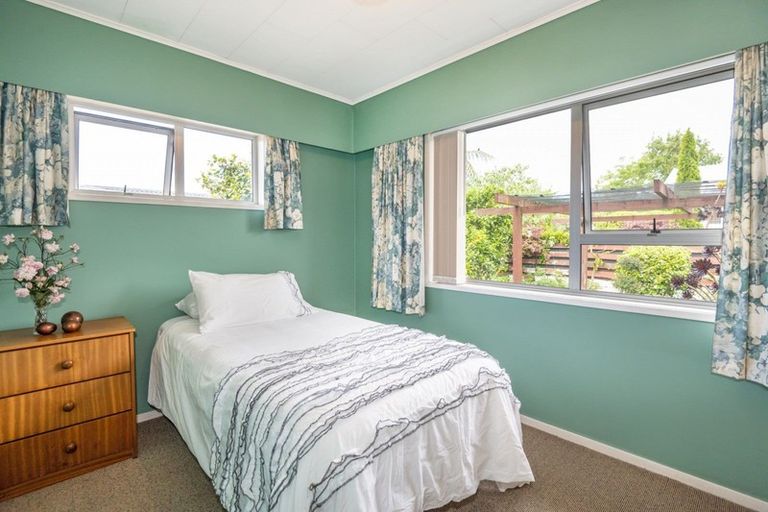 Photo of property in 90 Napier Road, Havelock North, 4130