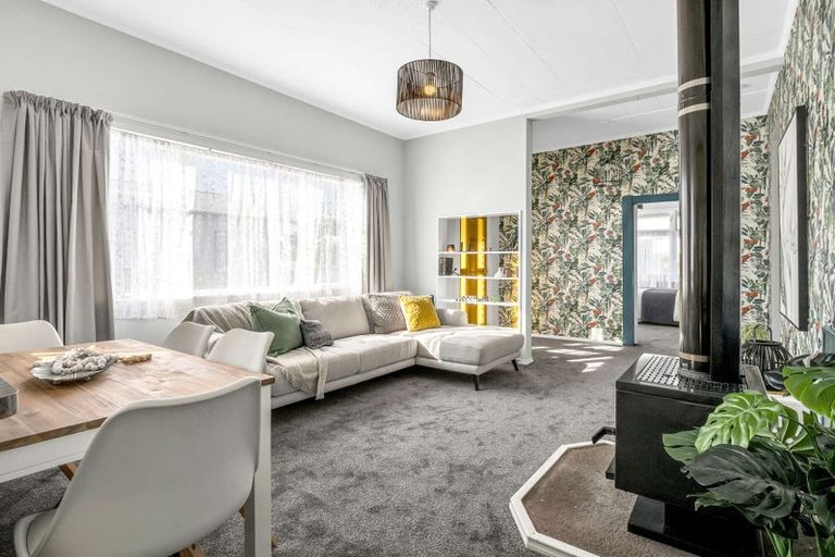 Photo of property in 14 Kawatiri Avenue, Gonville, Whanganui, 4501