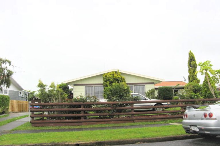 Photo of property in 8 Edge Street, Onerahi, Whangarei, 0110