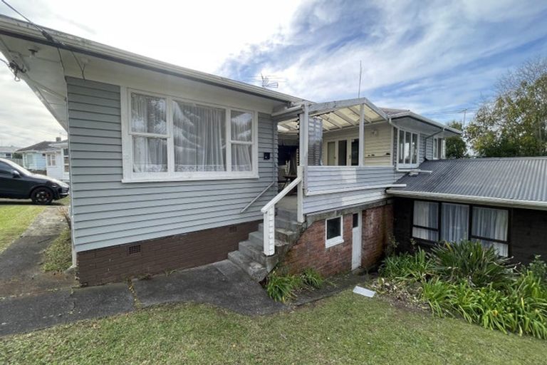 Photo of property in 10 Mildmay Road, Henderson, Auckland, 0610
