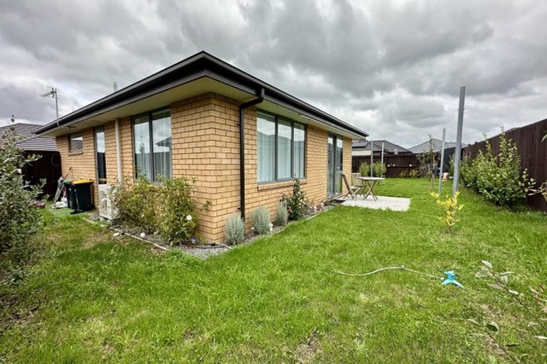 Photo of property in 10 Agathis Crescent, Wigram, Christchurch, 8025
