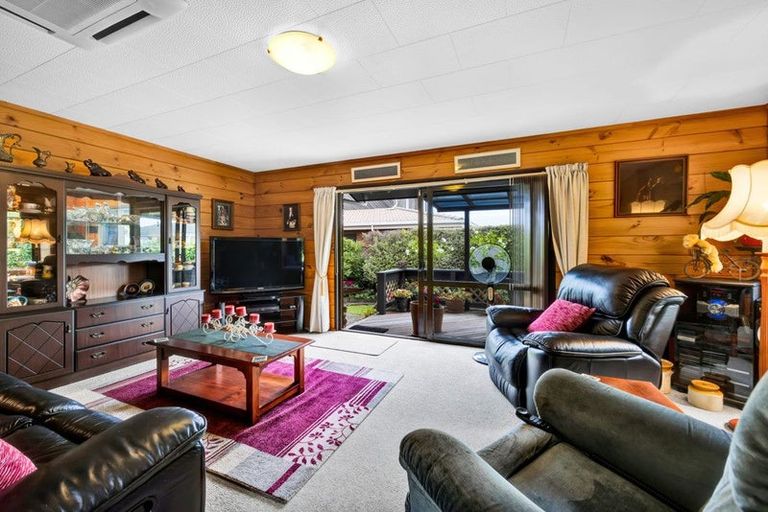 Photo of property in 33 Mccarthy Street, Hawera, 4610