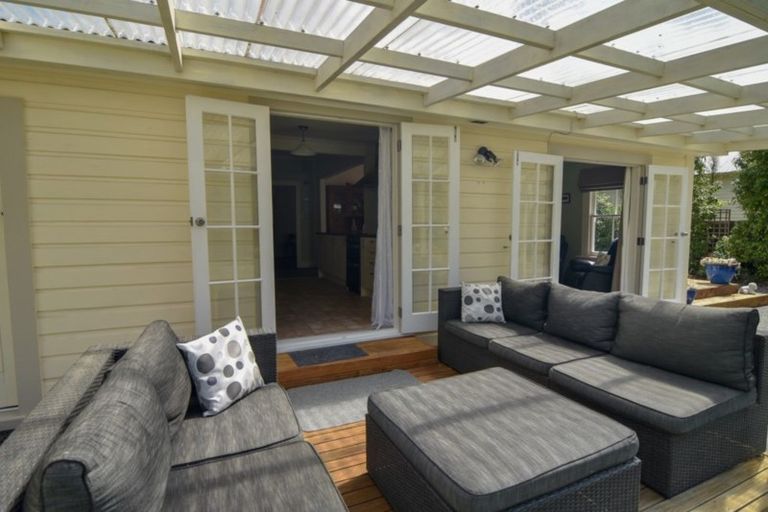 Photo of property in 15 Howard Street, Carterton, 5713