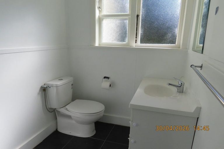 Photo of property in 39 Mcclintock Road, Massey, Auckland, 0614