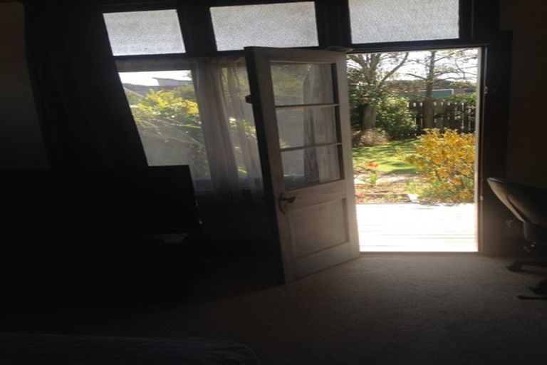 Photo of property in 17 Lyndon Street, Riccarton, Christchurch, 8011