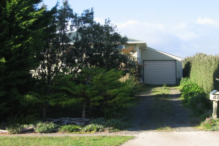 Photo of property in 48 Rutherford Drive, Waikanae Beach, Waikanae, 5036