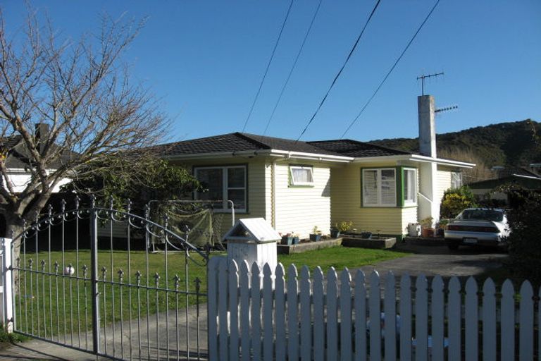 Photo of property in 19 Bull Avenue, Wainuiomata, Lower Hutt, 5014