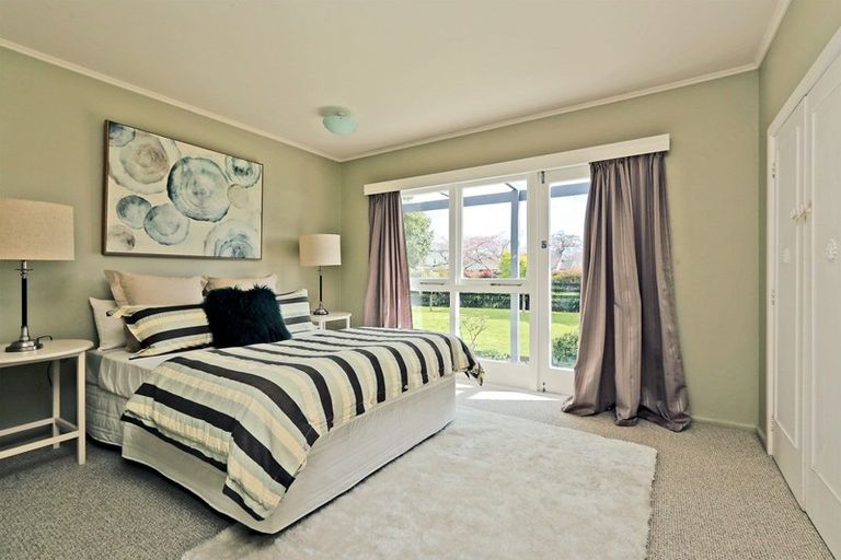 Photo of property in 27 Breadalbane Road, Havelock North, 4130