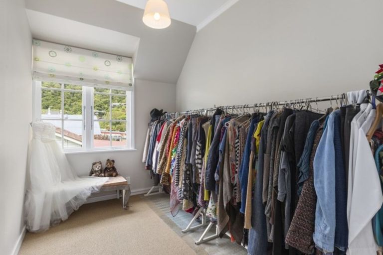 Photo of property in 13 Miro Street, Eastbourne, Lower Hutt, 5013