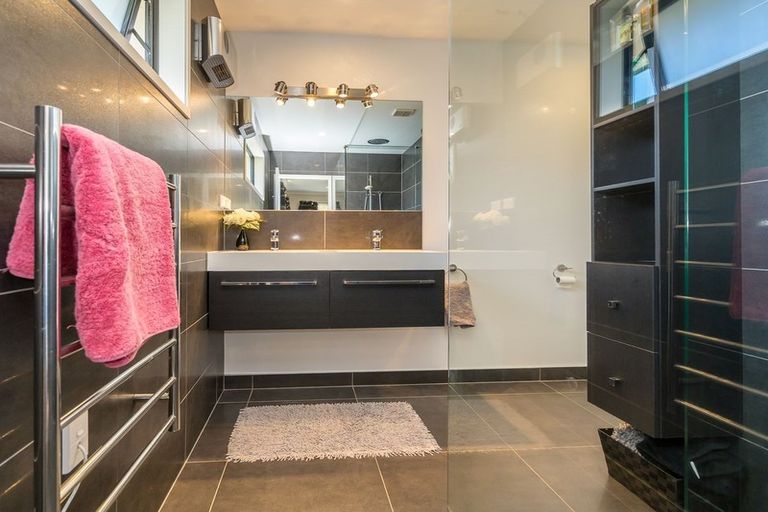 Photo of property in 11 Thomson Street, Green Island, Dunedin, 9018