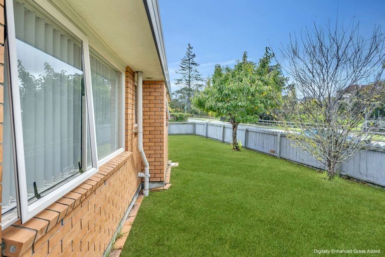 Photo of property in 63 Stratford Road, Manurewa, Auckland, 2105