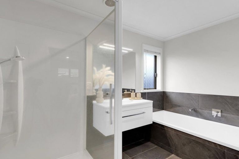 Photo of property in 266 Dixon Road, Fitzroy, Hamilton, 3206