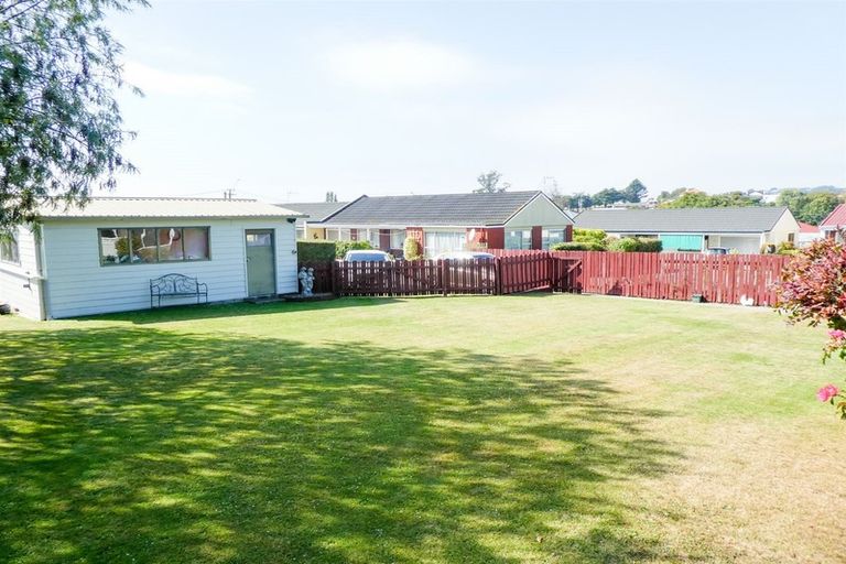 Photo of property in 19 Kingslea Street, Holmes Hill, Oamaru, 9401