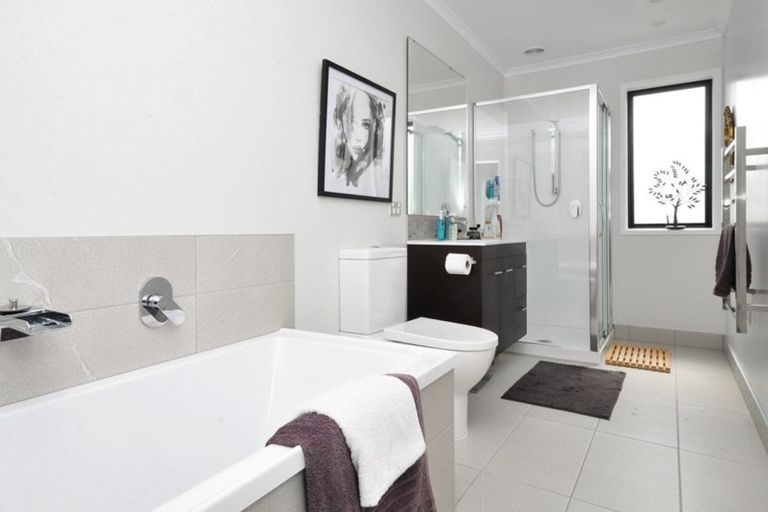 Photo of property in 119 Hobsonville Point Road, Hobsonville, Auckland, 0616