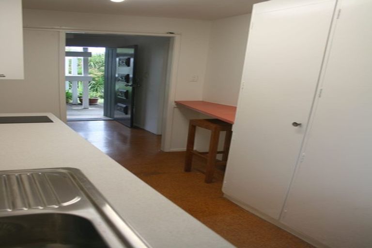 Photo of property in 4 Gerwyn Place, Pakuranga Heights, Auckland, 2010