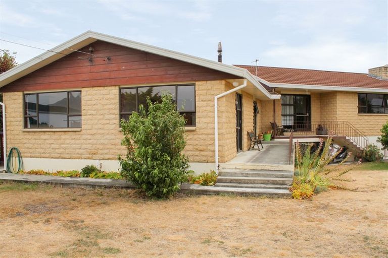 Photo of property in 12 Ferguson Street, Kurow, 9435