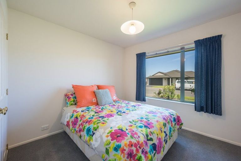 Photo of property in 2 Fell Place, Stoke, Nelson, 7011