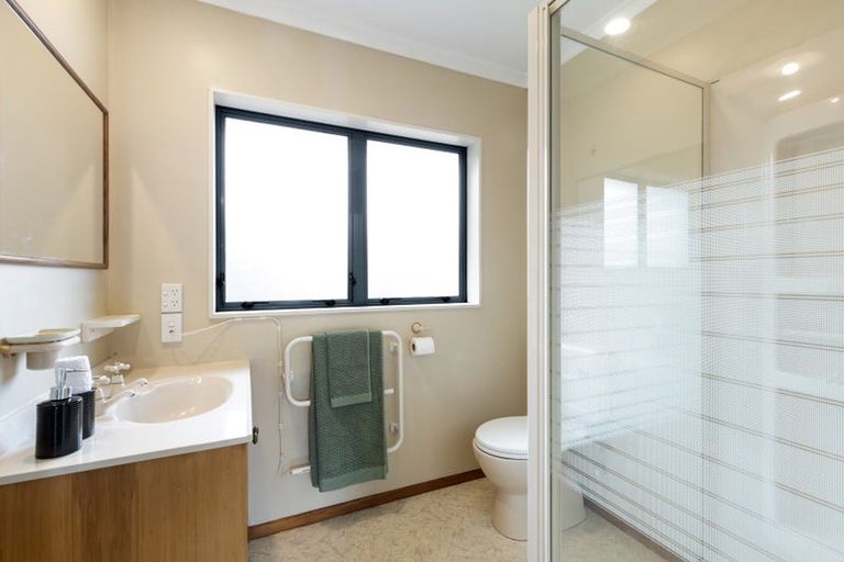 Photo of property in 22 Bouverie Crescent, Flagstaff, Hamilton, 3210