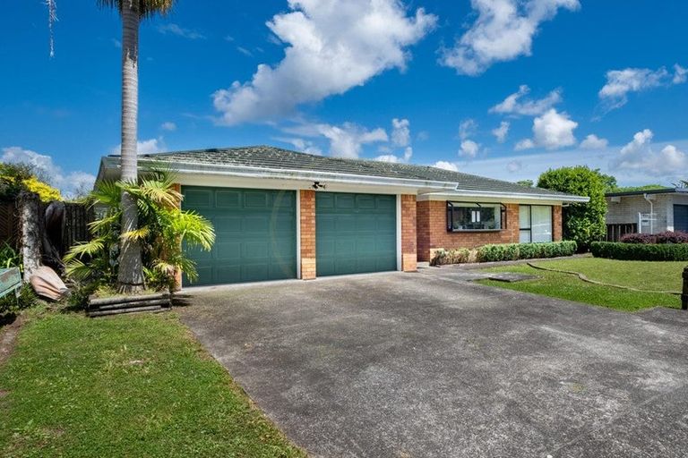 Photo of property in 3 Zenith Place, Conifer Grove, Takanini, 2112