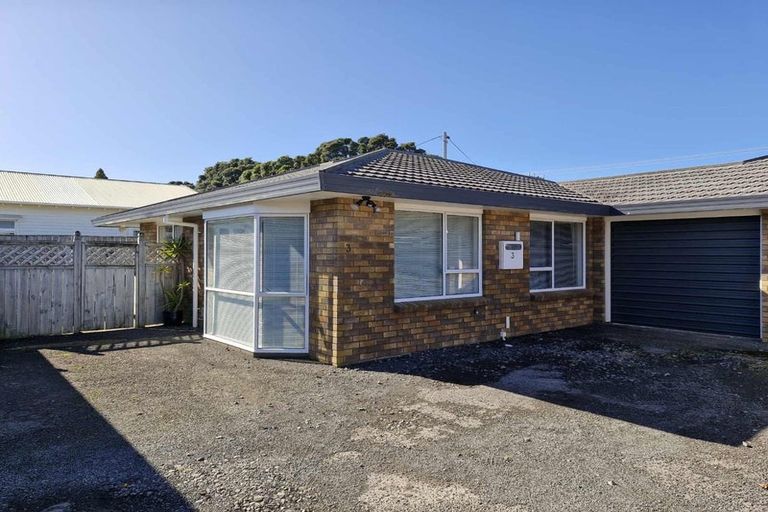 Photo of property in 3/39 Sackville Street, Fitzroy, New Plymouth, 4312
