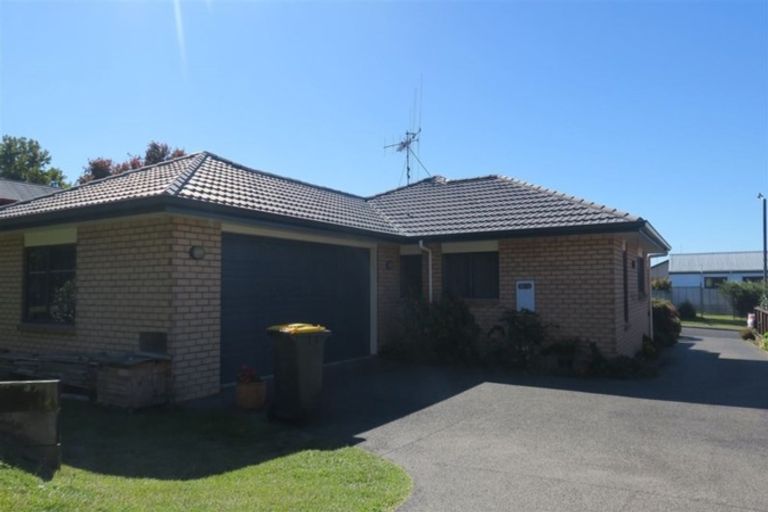 Photo of property in 30 Hillcrest Street, Tirau, 3410