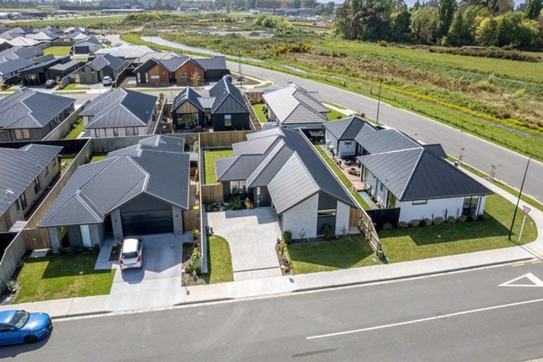 Photo of property in 25 Grimwood Street, Woodend, 7610