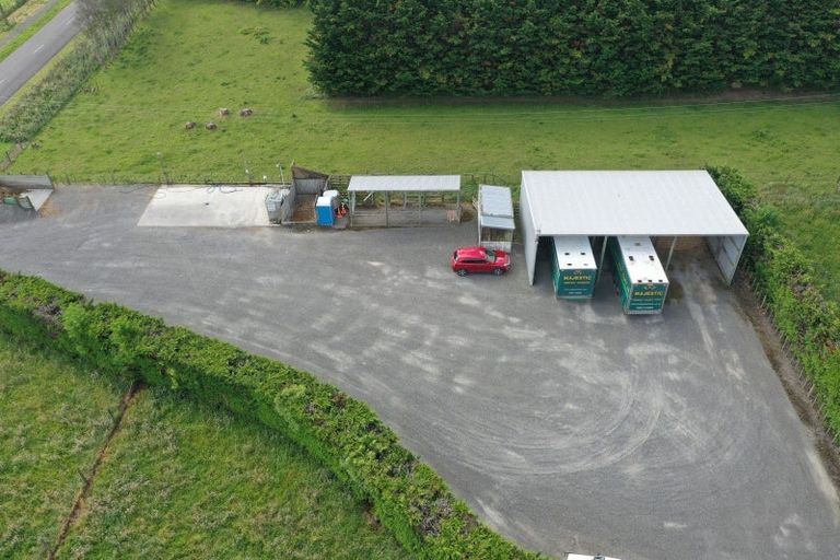 Photo of property in 73 Walkers Road, Longburn, Palmerston North, 4477