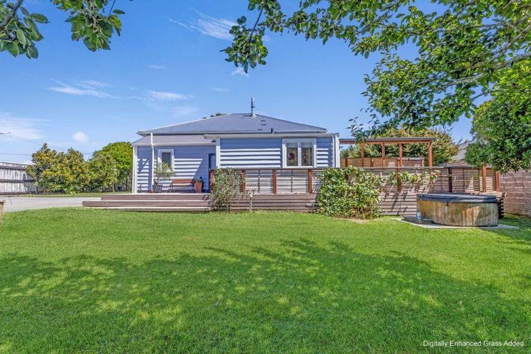 Photo of property in 12 Harris Street, Waitara, 4320