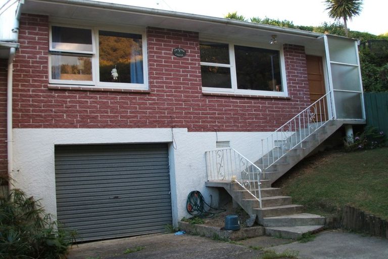 Photo of property in 3/6 Kororo Street, Northcote, Auckland, 0627