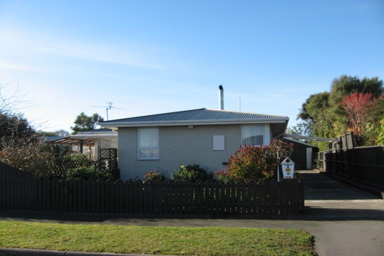 Photo of property in 8 Thurso Place, New Brighton, Christchurch, 8083