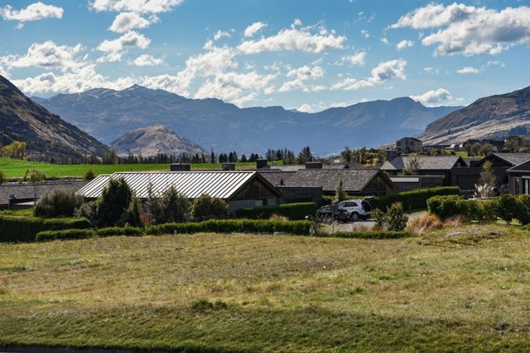 Photo of property in 17 Soudley Court, Jacks Point, Queenstown, 9371