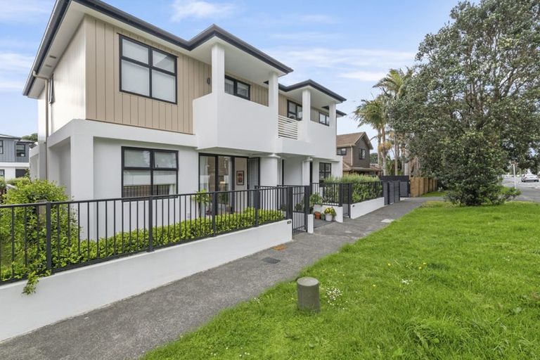 Photo of property in 5/445 Hibiscus Coast Highway, Orewa, 0931