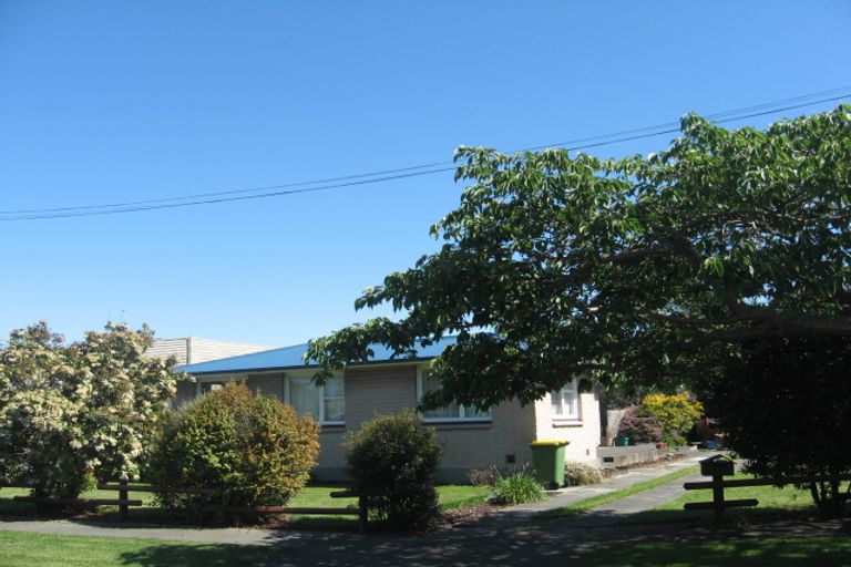 Photo of property in 22 Stackhouse Avenue, Bishopdale, Christchurch, 8053