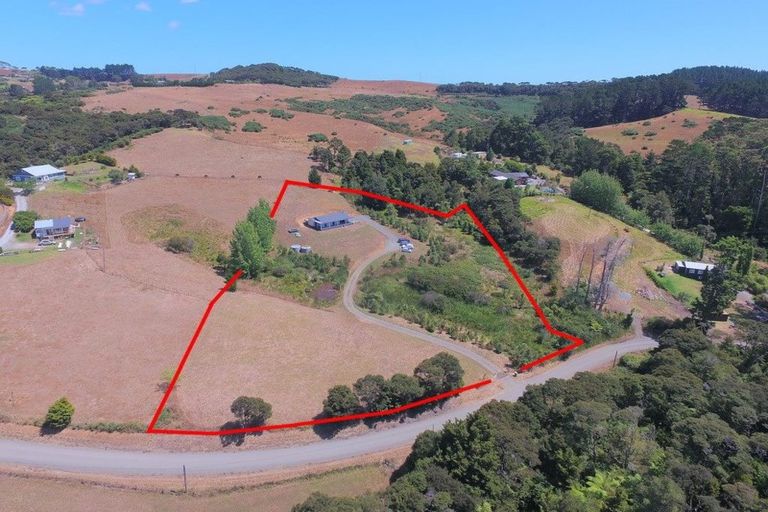 Photo of property in 33 Cory Road, Kaukapakapa, 0873