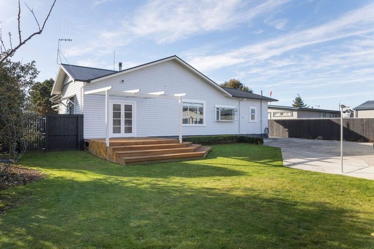 Photo of property in 5 Alexandra Street, Dannevirke, 4930