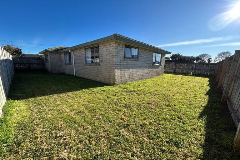 Photo of property in 44 Kayes Road, Pukekohe, 2120