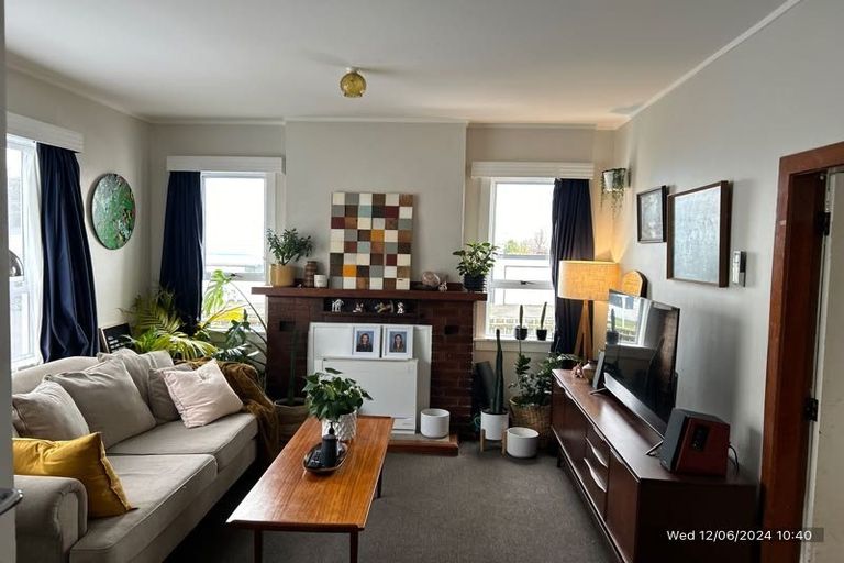 Photo of property in 27 Bulteel Street, New Plymouth, 4310