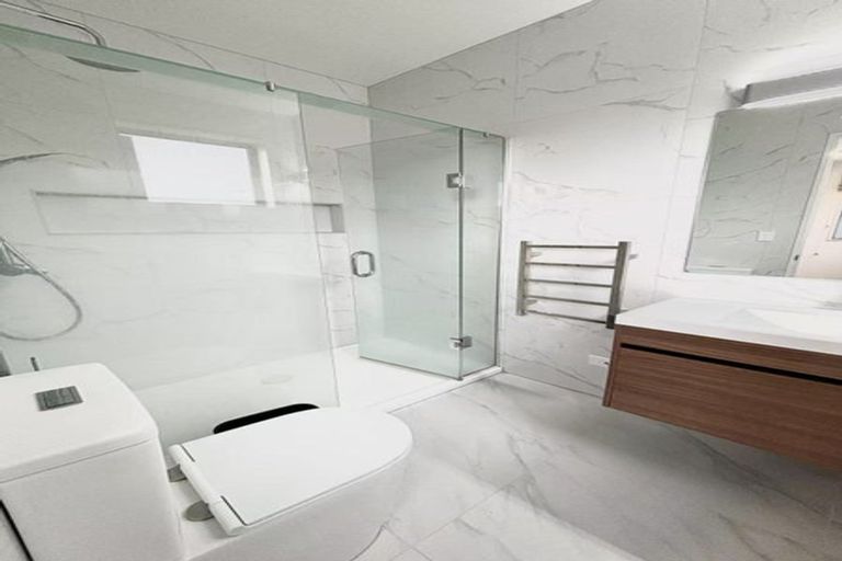 Photo of property in 24 Ketu Court, Albany Heights, Auckland, 0632