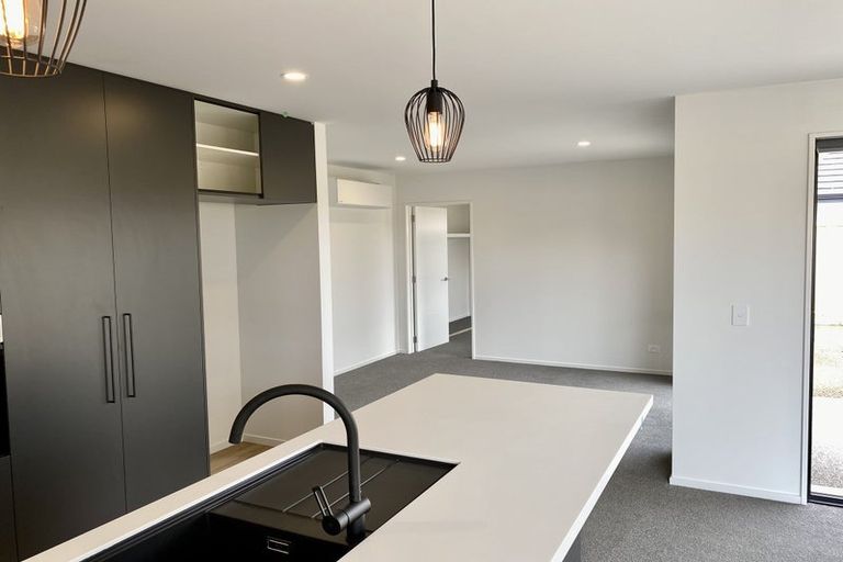 Photo of property in 4 Eileen Way, Rolleston, 7615