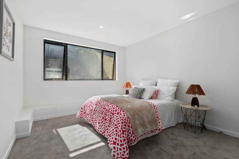 Photo of property in 15a Living Stream Road, Albany Heights, Auckland, 0632