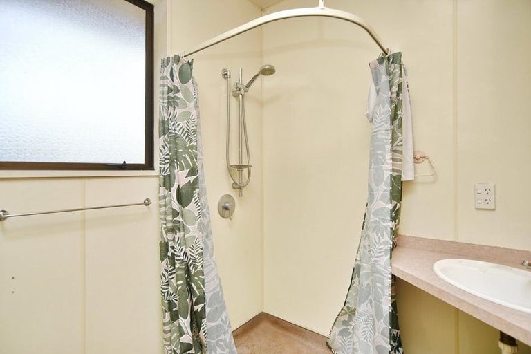 Photo of property in 636 Main North Road, Belfast, Christchurch, 8051