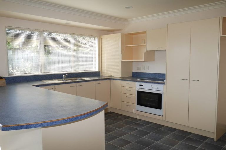 Photo of property in 151 Realm Drive, Paraparaumu, 5032