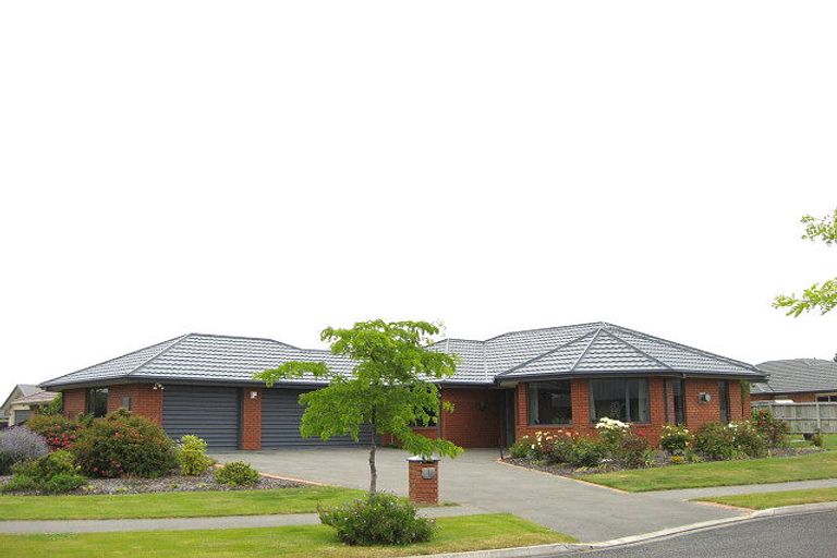 Photo of property in 1 Mahuri Street, Parklands, Christchurch, 8083