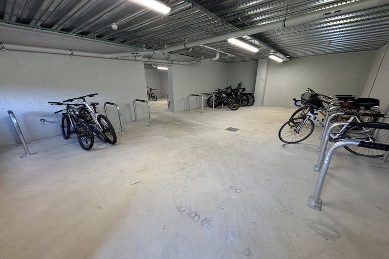 Photo of property in 104/2 Ko Street, Northcote, Auckland, 0627