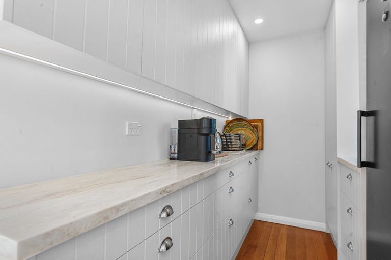 Photo of property in 43 Colombo Street, Cashmere, Christchurch, 8022